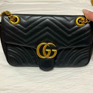Black small size Gucci Marmont crossbody bag